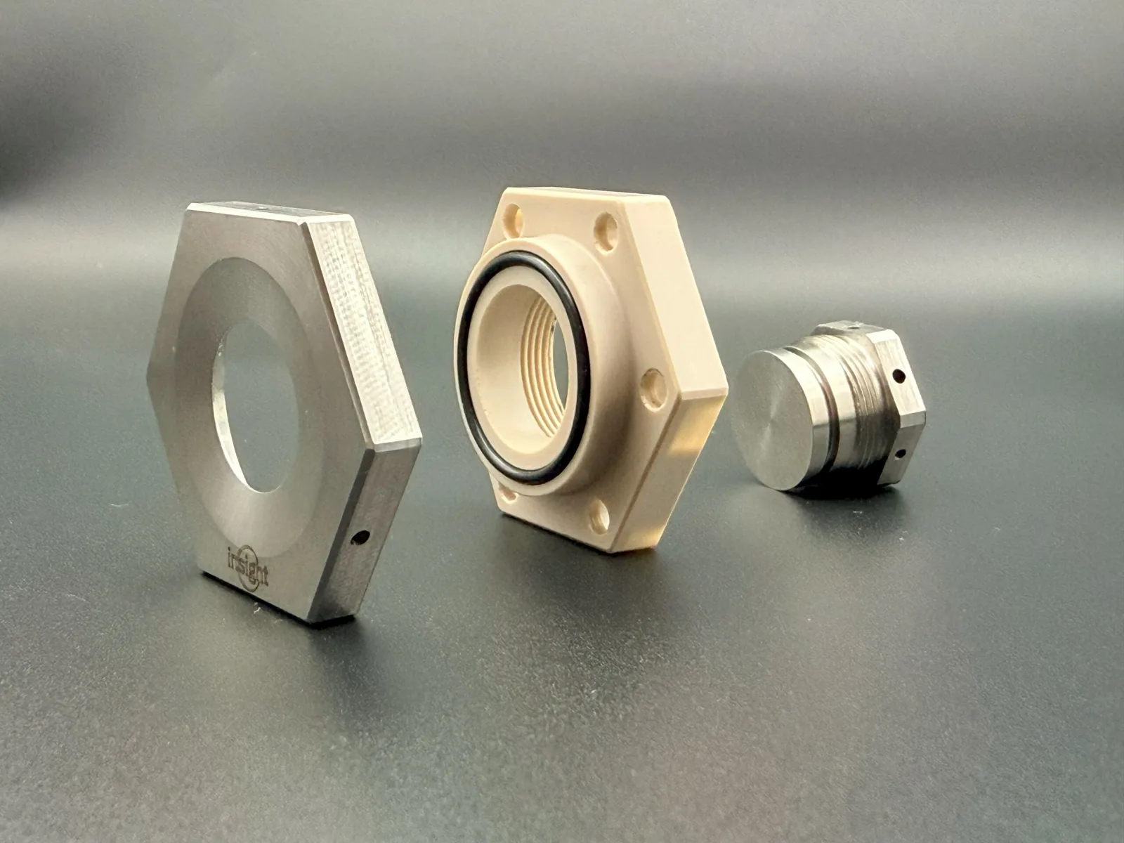 HexaCell parts: cap, body with O-ring and plunger